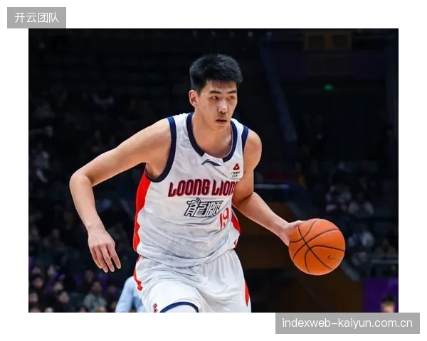 广州龙狮中锋徐昕本赛季数据全面爆发，成功当选CBA赛季最具进步球员。